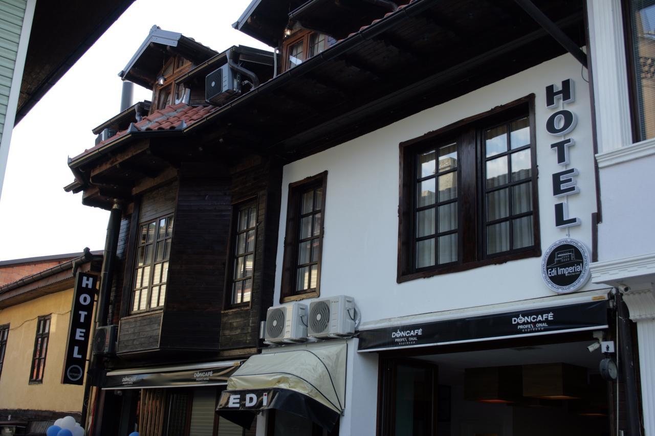 Saray Hotel Призрен Экстерьер фото