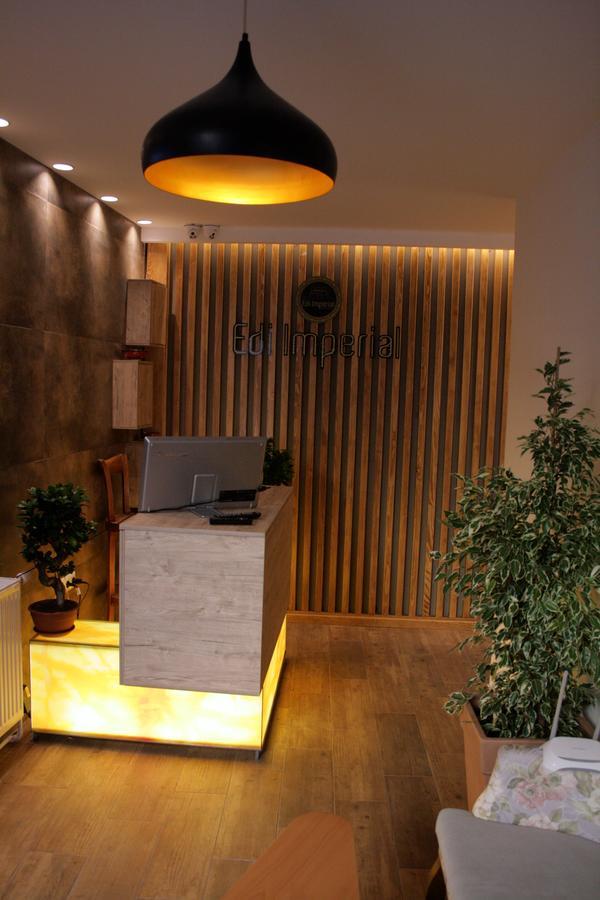 Saray Hotel Призрен Экстерьер фото