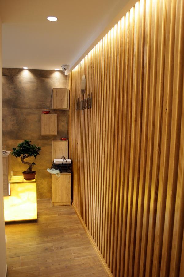 Saray Hotel Призрен Экстерьер фото