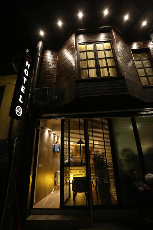 Saray Hotel Призрен Экстерьер фото