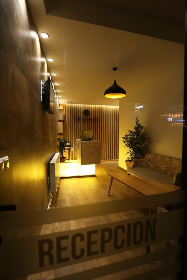 Saray Hotel Призрен Экстерьер фото